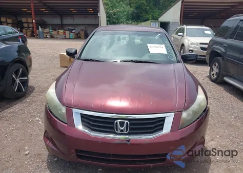 2010 Honda Accord 2.4 Lx z USA, uszkodzony, nr VIN 1HGCP2F37AA020054